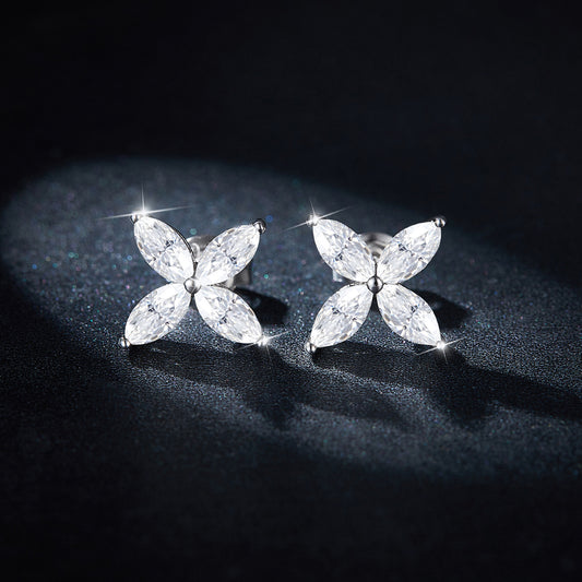 Four-Leaf Clover Moissanite Necklace & Stud Earrings Set, 18K Gold Plated alternate product image