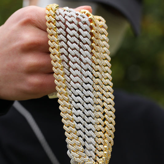 Unisex Iced Cuban Link Necklace with Cubic Zirconia Pendant Chain in Gold or Silver