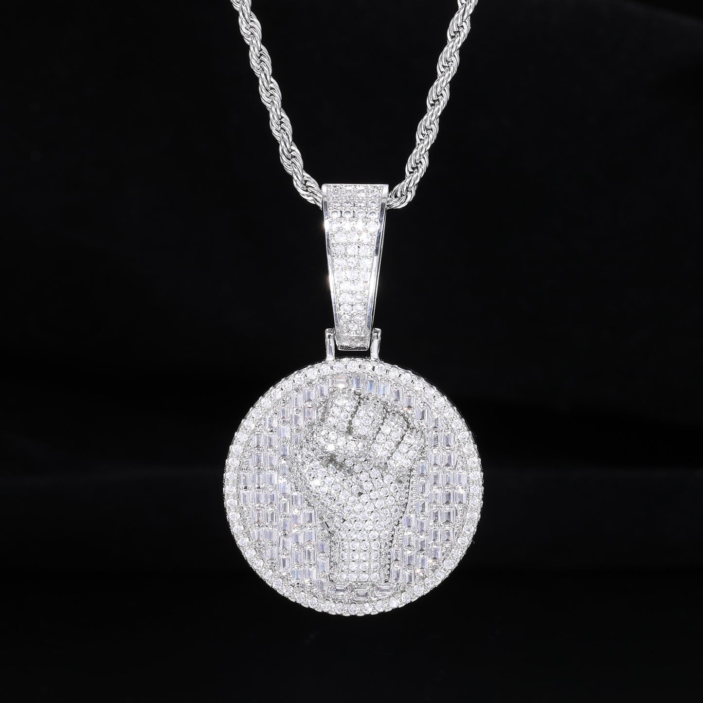 Men's Hip Hop Round Zircon Pendant Necklace with Rope Chain, Geometric Disc Charm product image