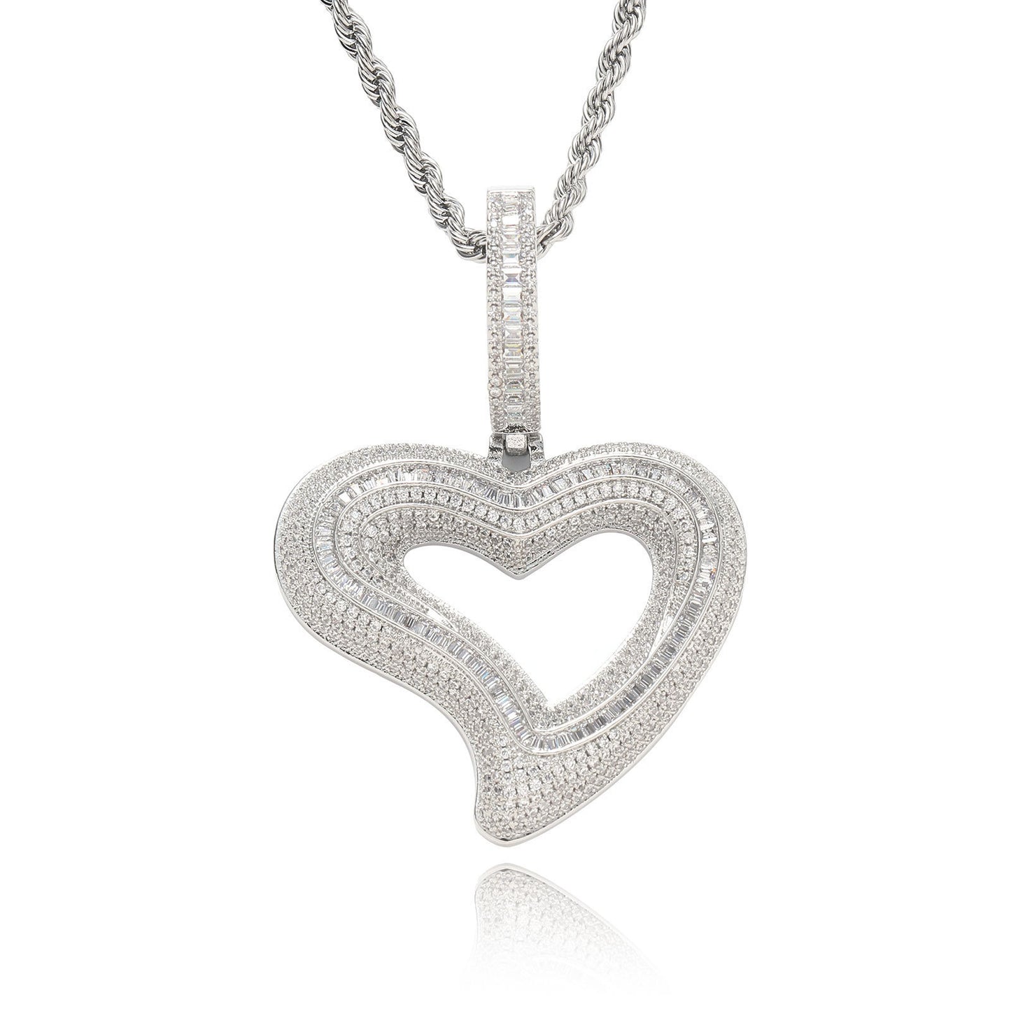 Hip Hop Light Luxury Heart Cubic Zirconia Pendant Necklace for Men and Women