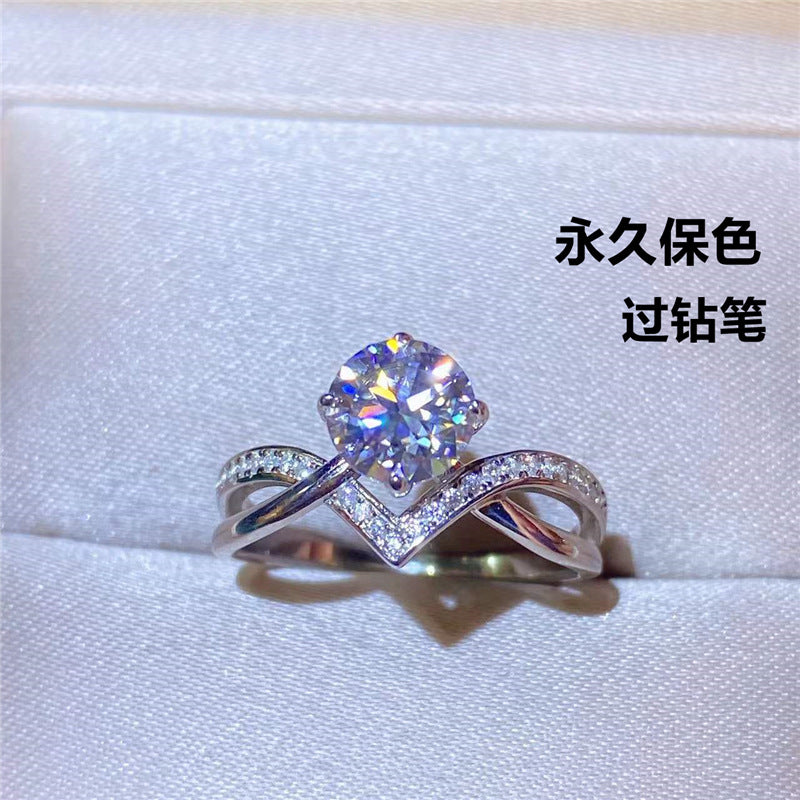 VVS Moissanite Engagement Ring for Women, Four-Prong Round Solitaire Ring with Pavé V Band