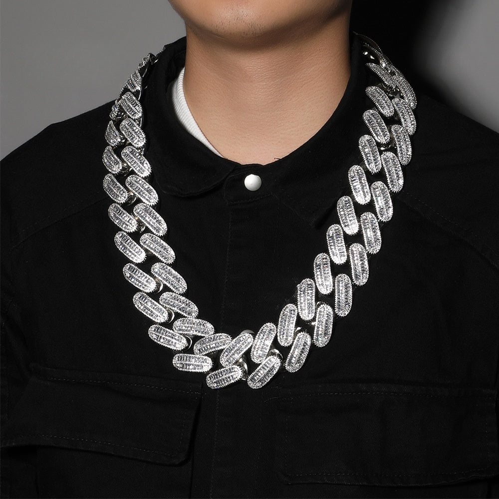 Iced Oval Link Chain Necklace with Cubic Zirconia for Women & Men – Statement Hip Hop Pendant Necklace in Gold or Silver product image