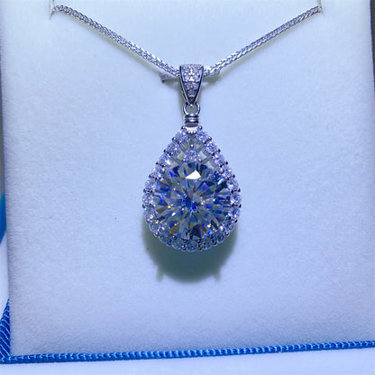 Teardrop Moissanite Pendant Necklace Halo Drop Clavicle Chain for Evening Wear