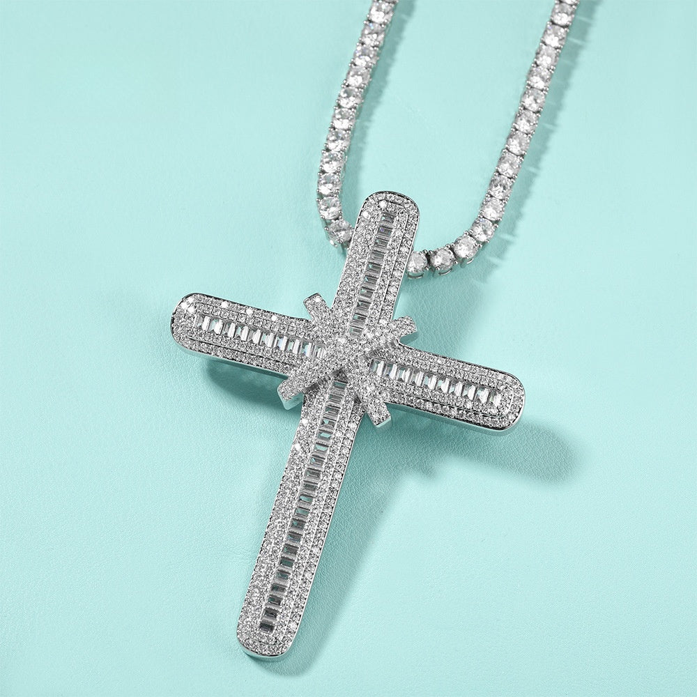 Iced Out Cross Pendant Necklace for Women Men - Cubic Zirconia Copper Hip Hop Chain in Gold or Silver, 24 Inch Twist Chain