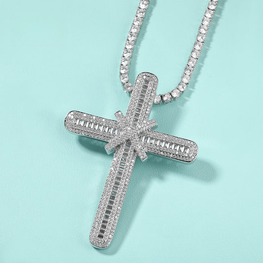 Iced Out Cross Pendant Necklace for Women Men - Cubic Zirconia Copper Hip Hop Chain in Gold or Silver, 24 Inch Twist Chain