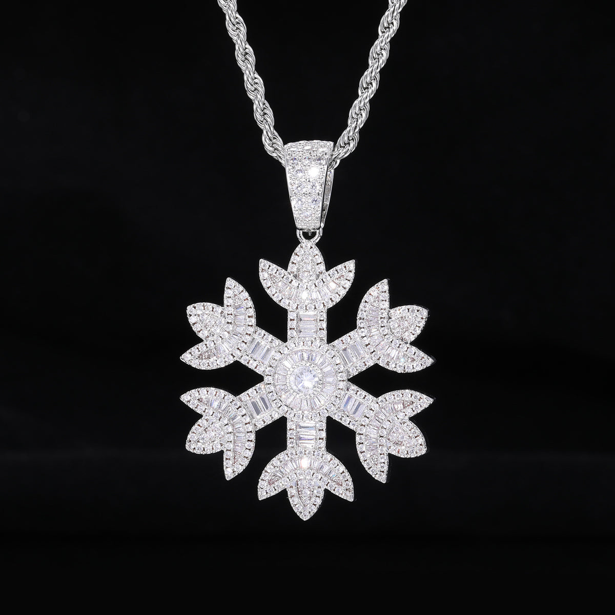 Iced Out Snowflake Pendant Necklace, Rope Chain, Zircon Hip Hop Jewelry product image