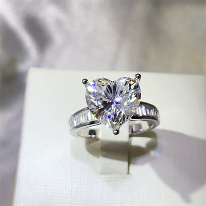 Heart Cut Moissanite Ring for Women, Halo-Style Engagement Ring, 1 Carat 2 Carat 3 Carat 5 Carat Promise Ring