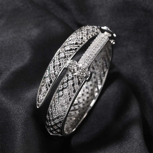 Elegant Cubic Zirconia Line Pattern Copper Bangle Bracelet for Women