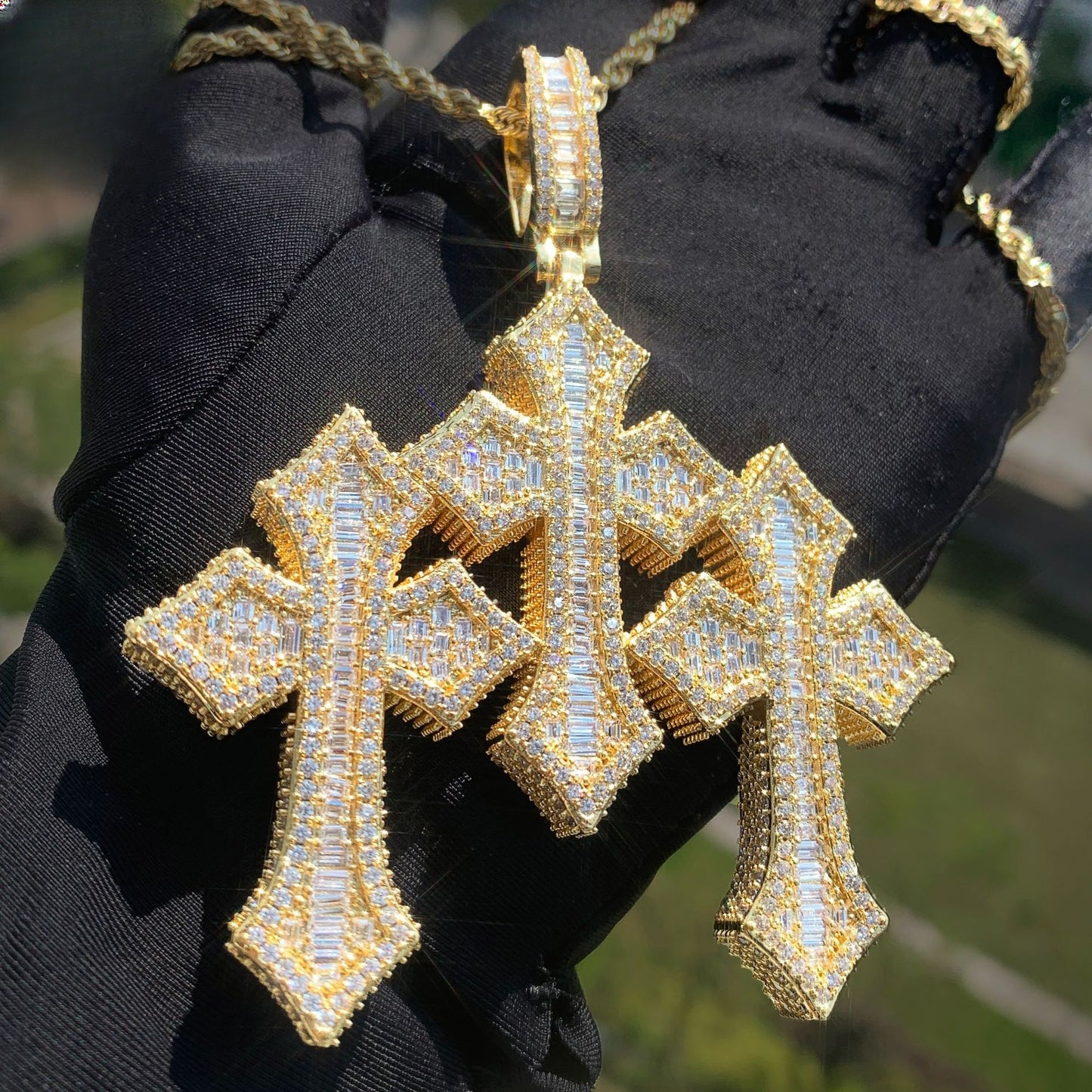 Unisex Iced Cross Pendant Necklace