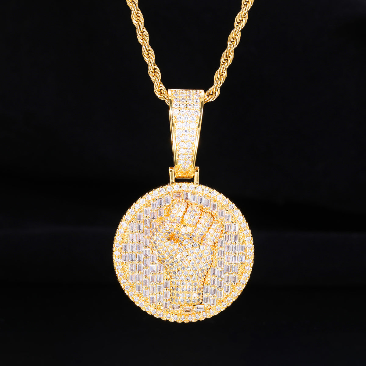 Men's Hip Hop Round Zircon Pendant Necklace with Rope Chain, Geometric Disc Charm product image
