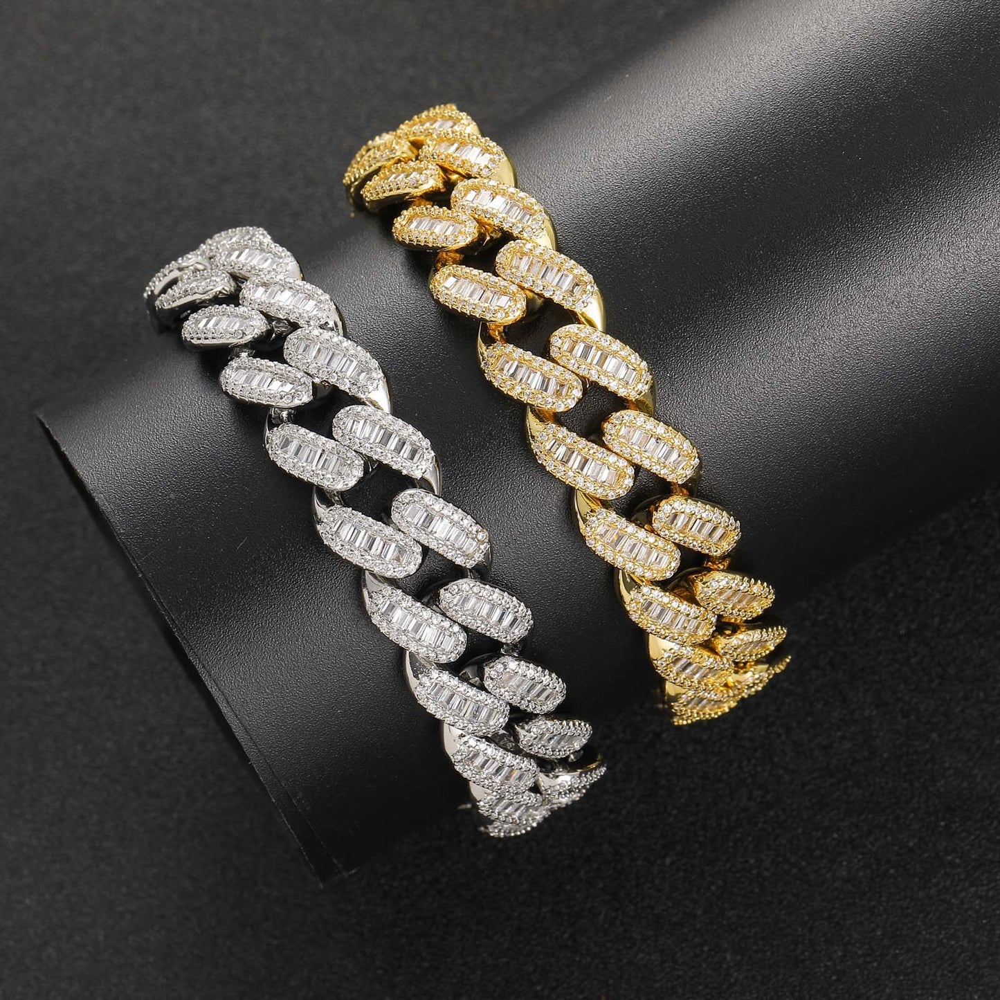 Hip Hop Minimalist Fashion Cubic Zirconia Ring for Men and Women