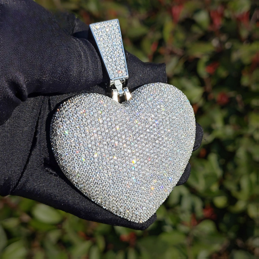 Iced Out Heart Pendant Necklace product image