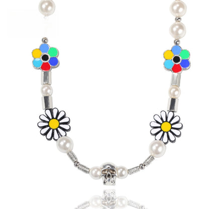 Unisex Pearl Daisy Skull Pendant Necklace – Trendy Statement Chain for Women & Men