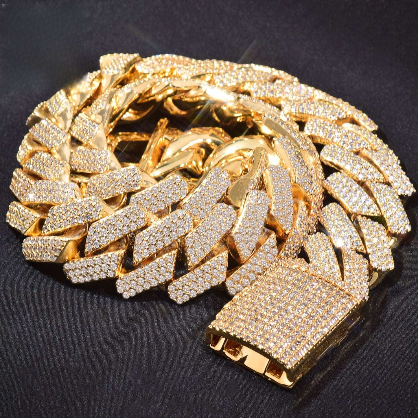 Iced Out Cuban Link Chain Necklace for Men Unisex Hip Hop