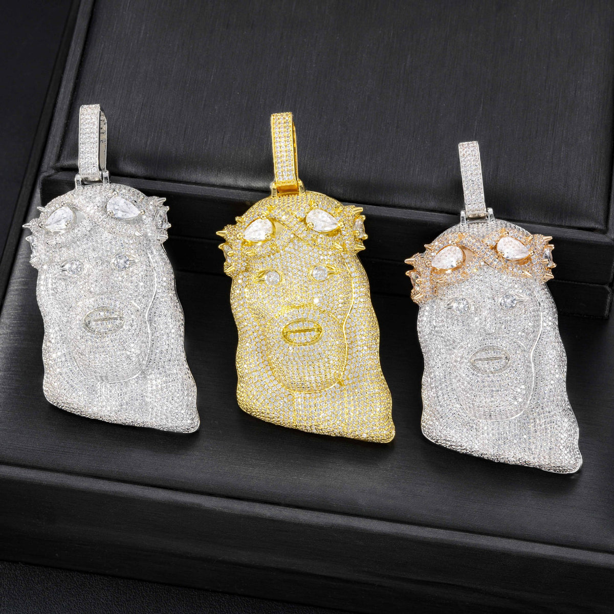 Iced Out Cartoon Face Pendant Necklace, Cubic Zirconia Hip Hop Rope Chain Jewelry product image
