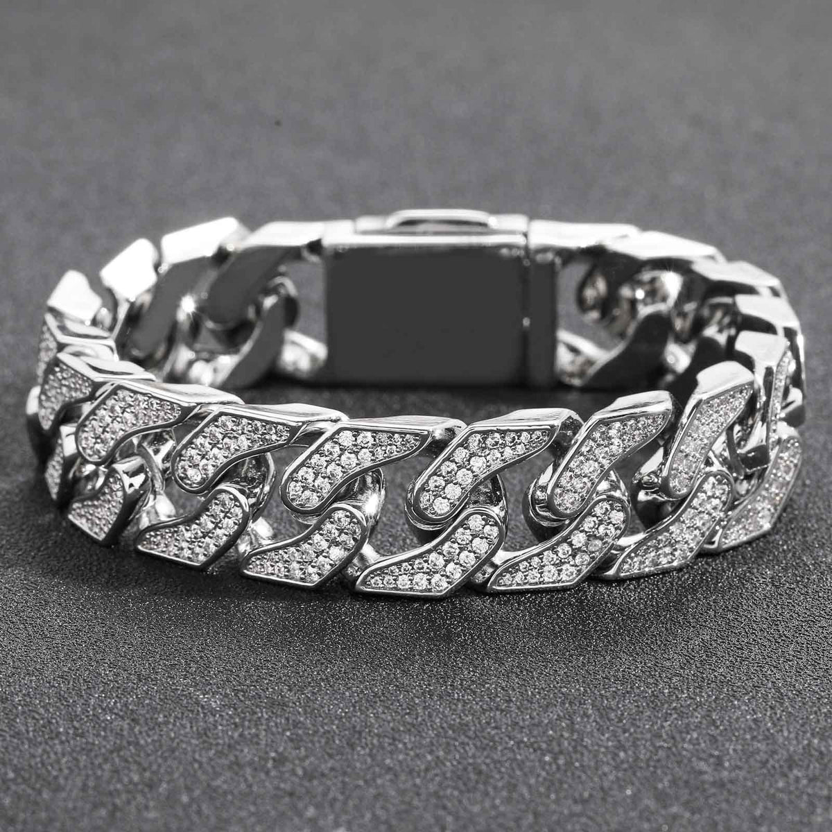 Vintage Light Luxury Cuban Link Copper Bracelet for Men product image