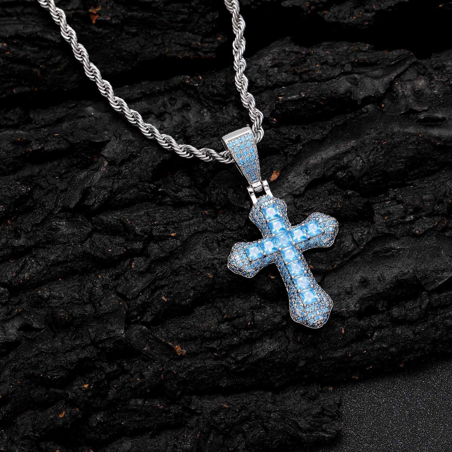 Hip Hop Light Luxury Cross Square Cubic Zirconia Pendant Necklace for Men and Women