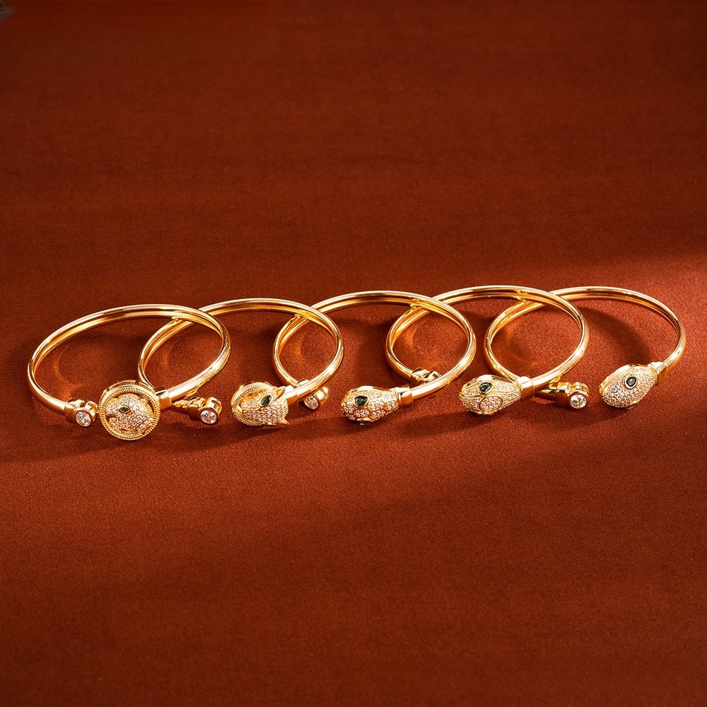 Elegant Leopard Head Cuff Bracelet for Women Luxe Statement Jewelry