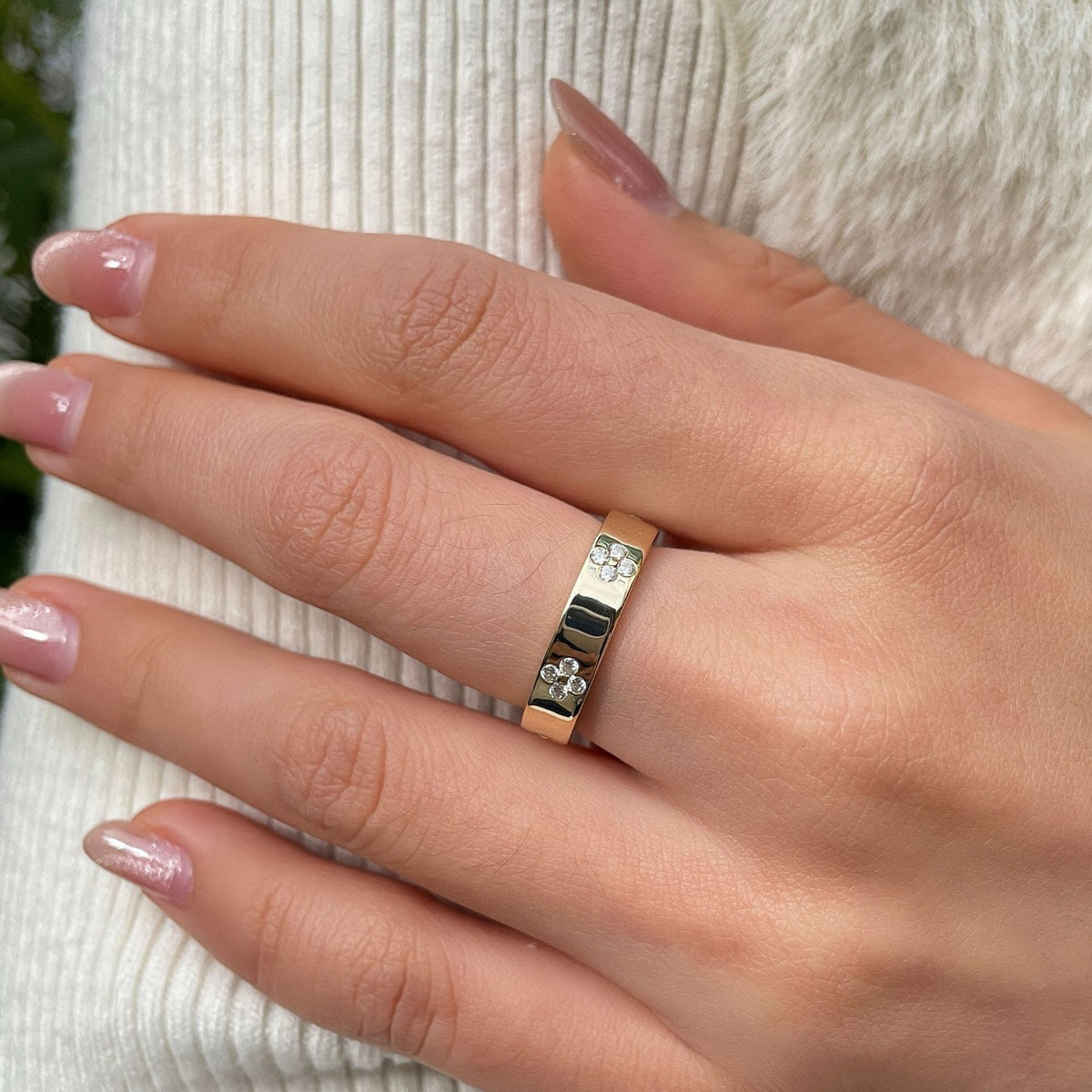 Moissanite Four-Leaf Clover Ring, 18K Gold Plated S925 Silver Stackable Wedding Band for Women product image