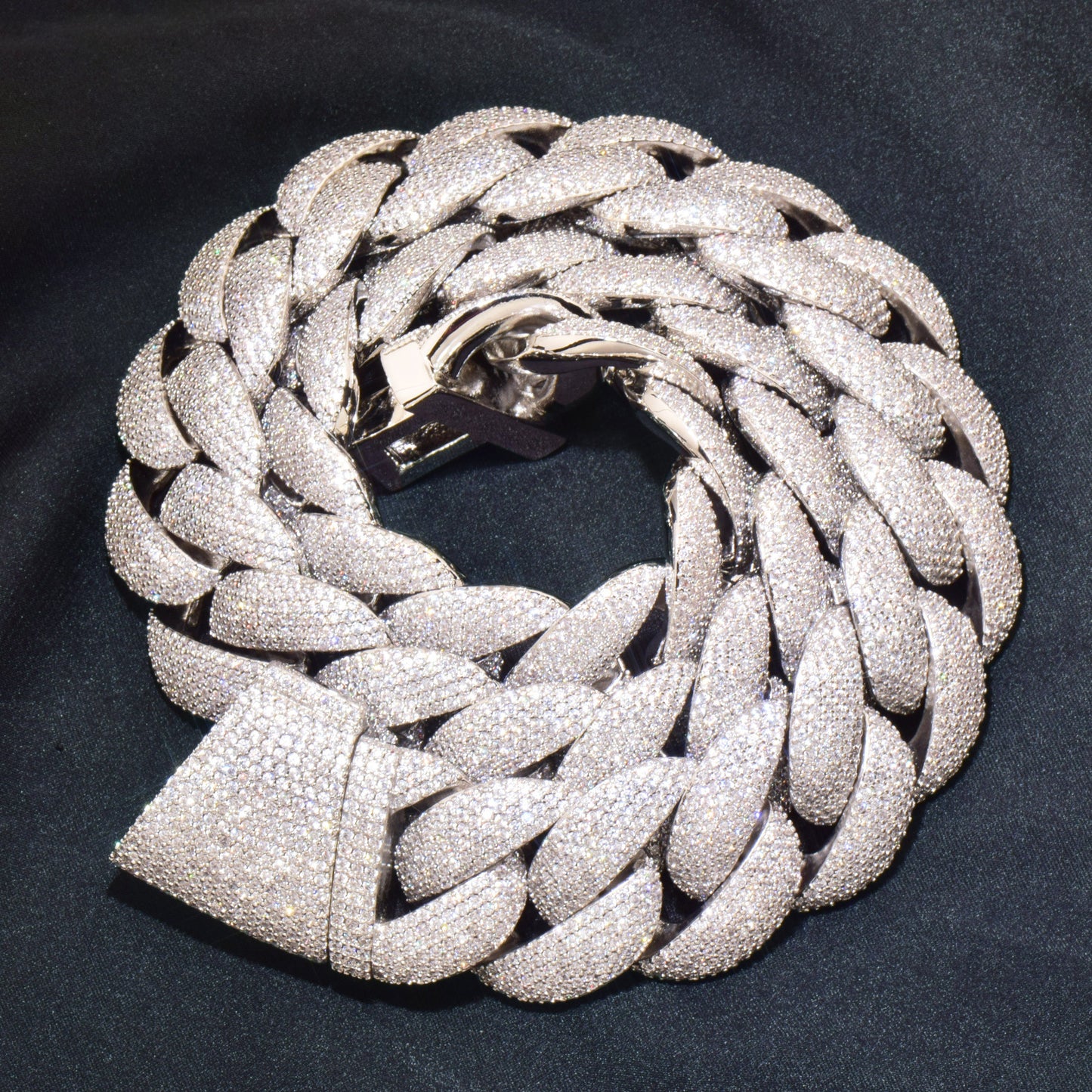 Iced Cuban Link Chain for Men