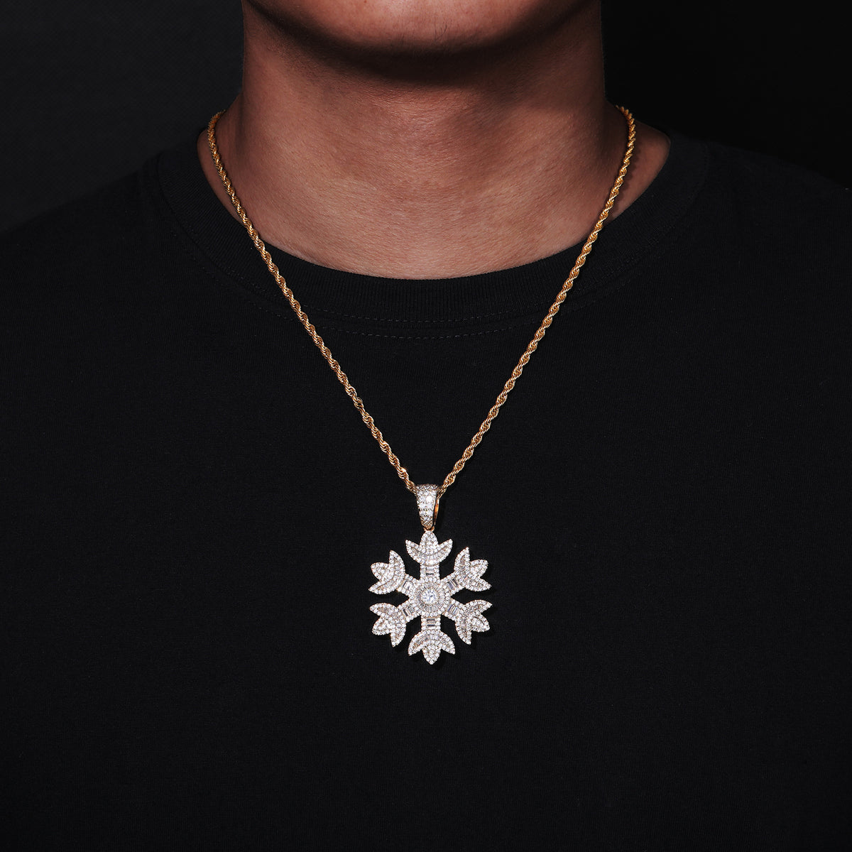 Iced Out Snowflake Pendant Necklace, Rope Chain, Zircon Hip Hop Jewelry product image