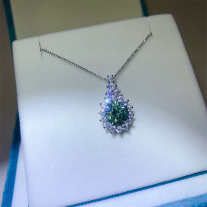 Green Round Halo Pendant Necklace for Women, U-Shaped Sparkle Clavicle Chain Gift Jewelry