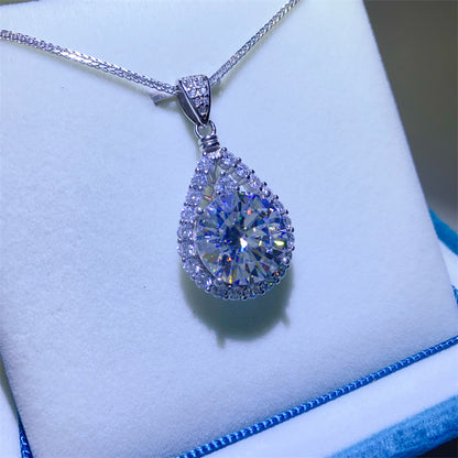 Teardrop Moissanite Pendant Necklace Halo Drop Clavicle Chain for Evening Wear