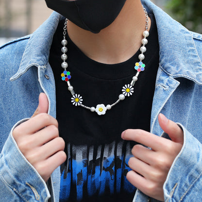 Unisex Pearl Daisy Skull Pendant Necklace – Trendy Statement Chain for Women & Men
