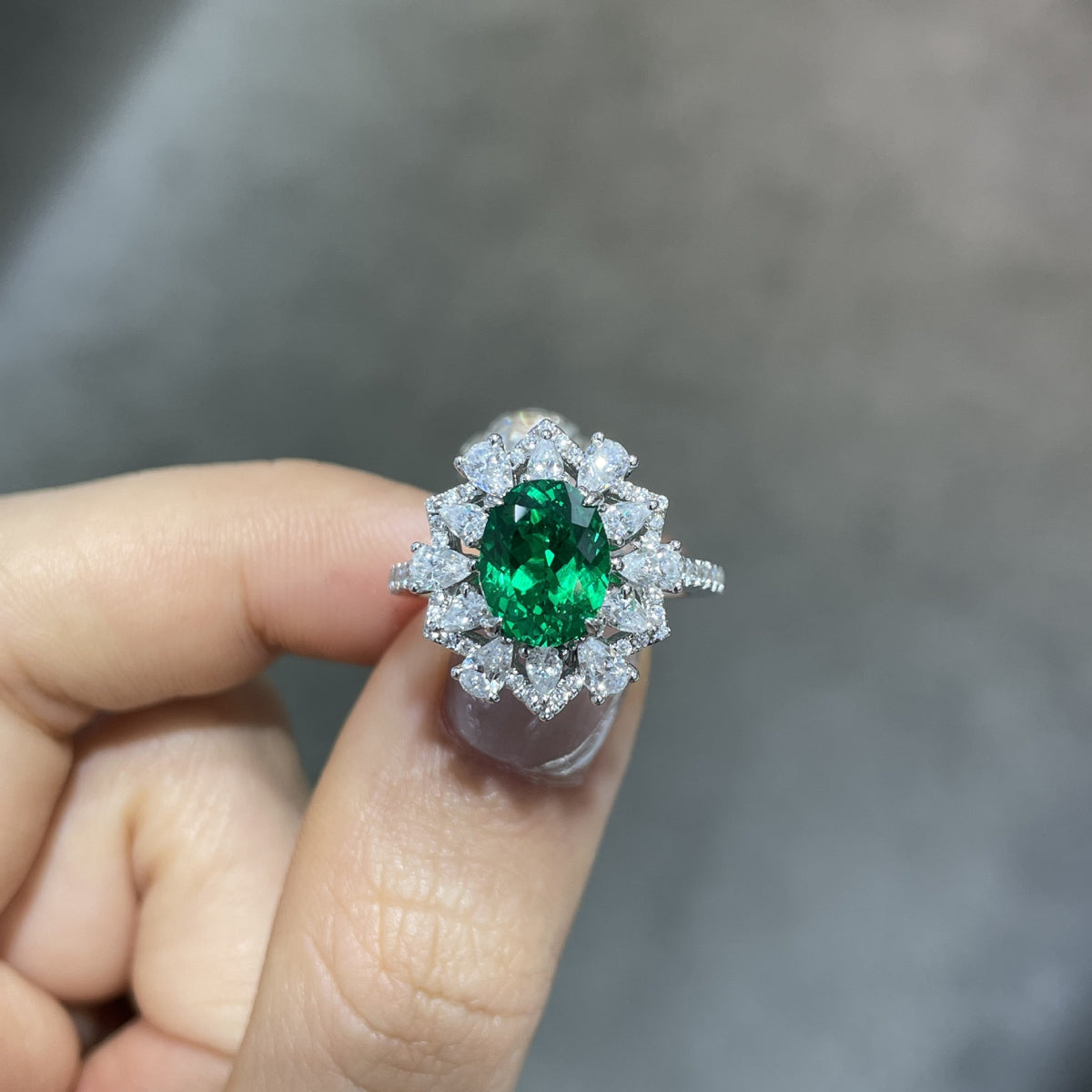 Green Halo Ring for Women, Oval Green Gemstone Promise Ring, S925 Silver product image