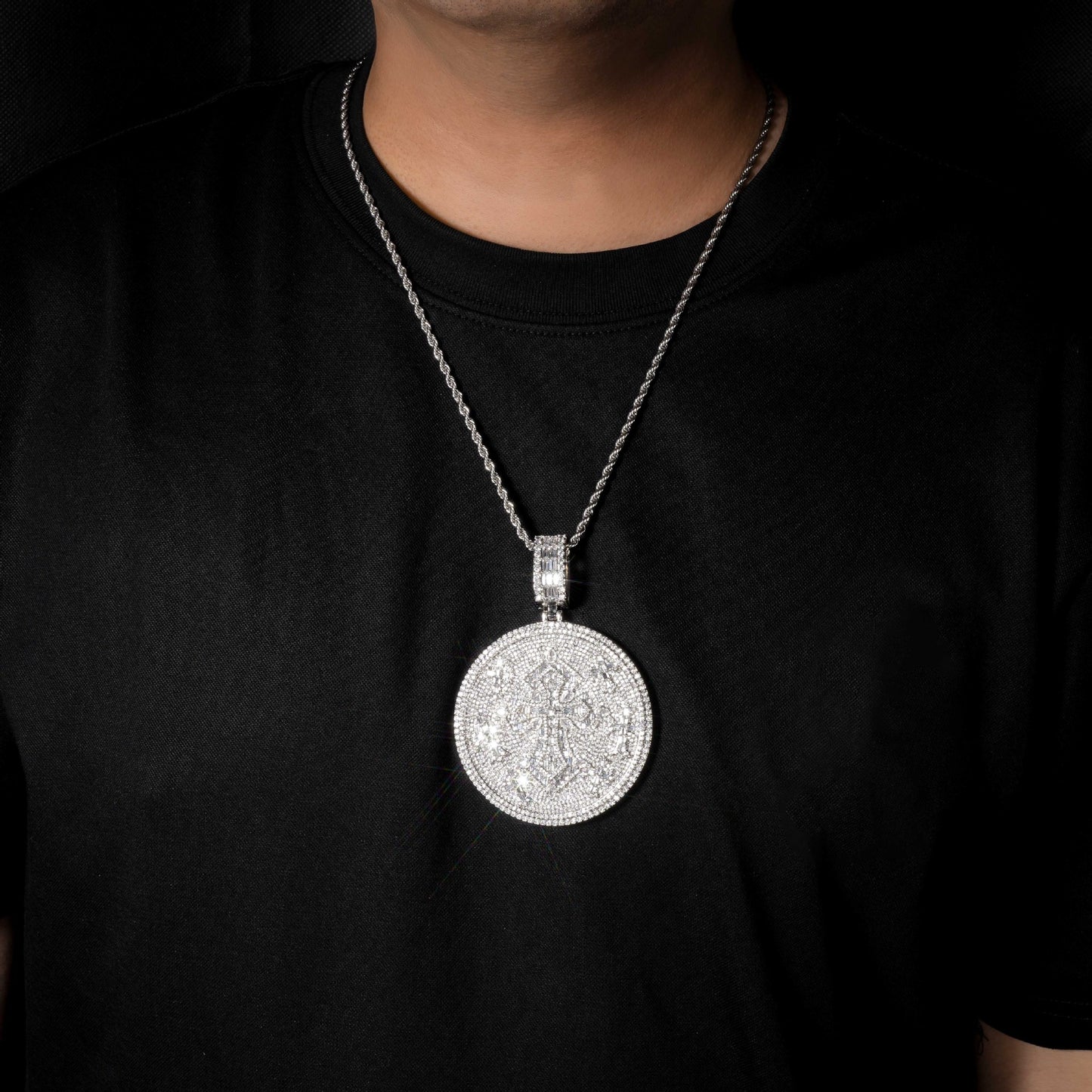 Iced Cross Round Pendant Necklace, 3MM Twisted Chain, Hip Hop Streetwear Jewelry