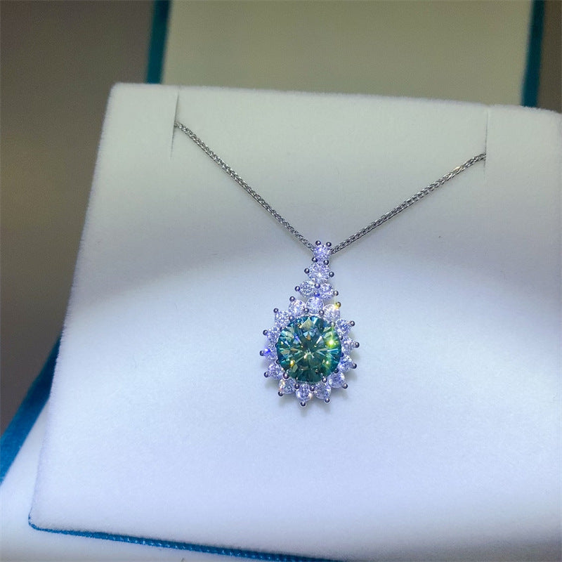 Green Round Halo Pendant Necklace for Women, U-Shaped Sparkle Clavicle Chain Gift Jewelry product image