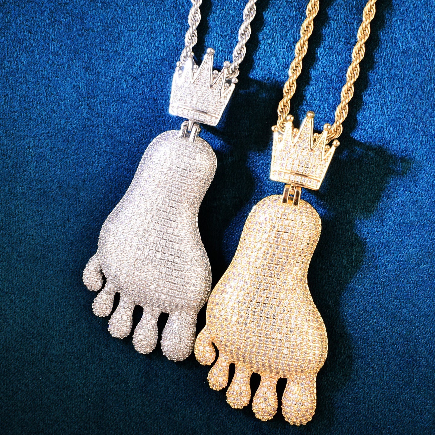 Iced Crown Drip Pendant Necklace product image