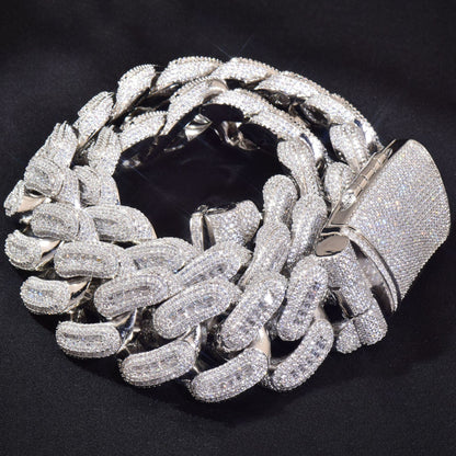 Buckle Cuban Link Iced Out Unisex Statement Chain