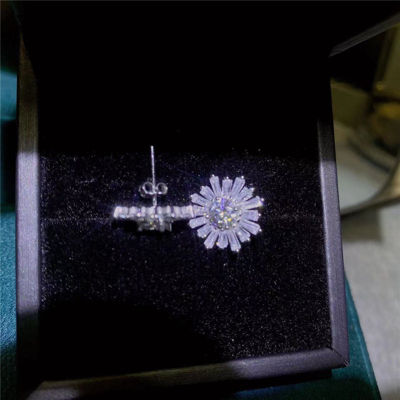 S925 Daisy Moissanite Stud Earrings with 18K Gold Plating product image