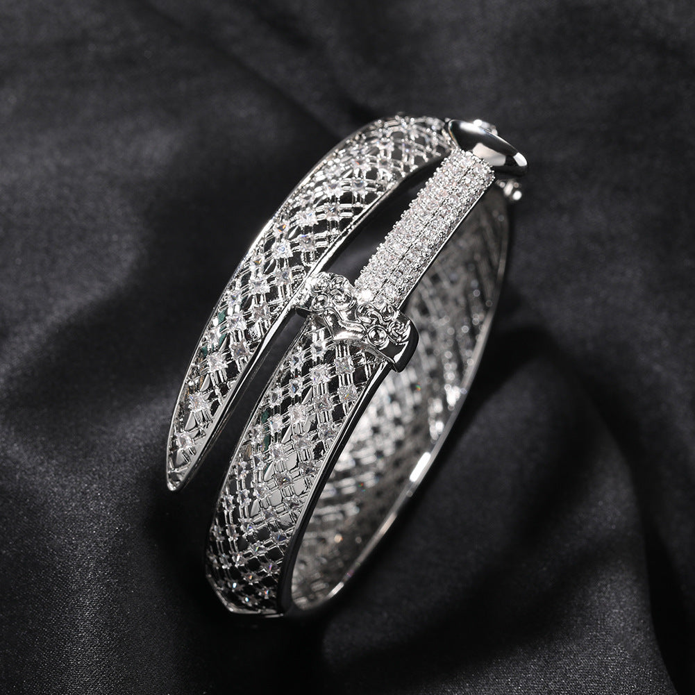 Elegant Cubic Zirconia Line Pattern Copper Bangle Bracelet for Women product image