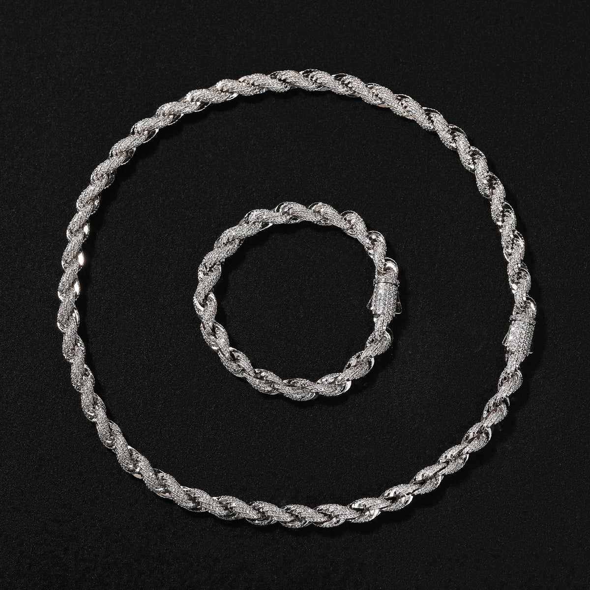 8mm Iced Out Twisted Link Chain Necklack product image