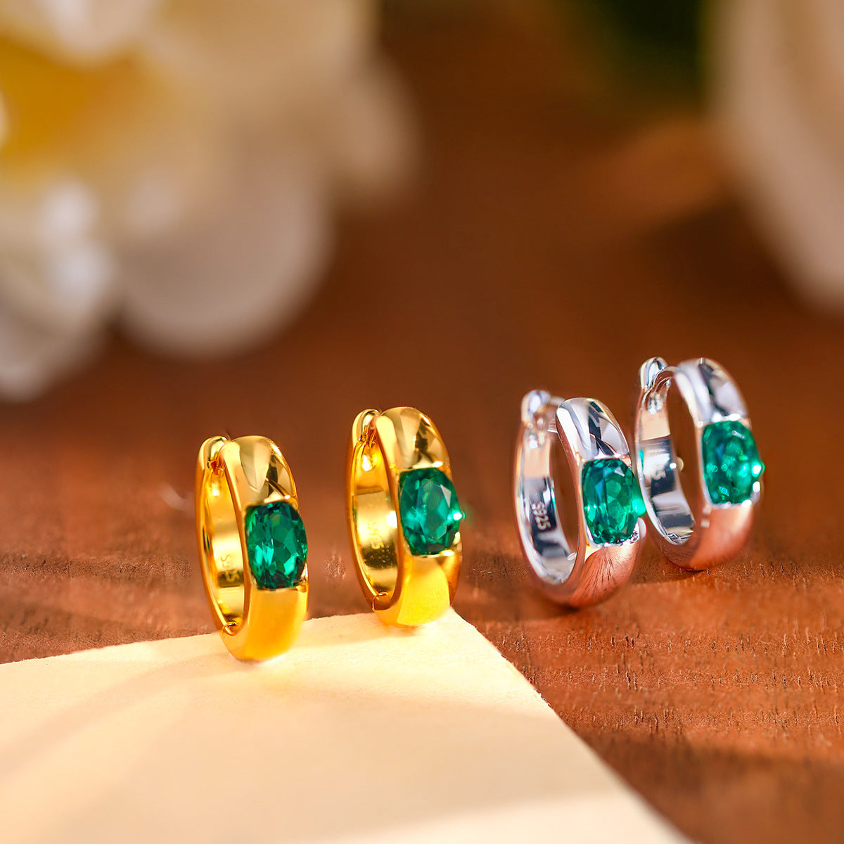 Classic Retro Green Oval Hoop Earrings, S925 Gold-Tone Lab-Grown Emerald product image