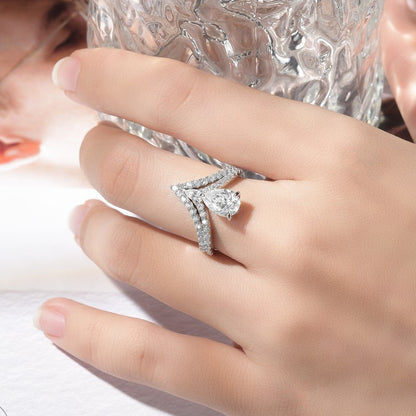 Pear-Shaped Moissanite Engagement Ring, S925 18k White Gold Plated V Pavé Ring for Women