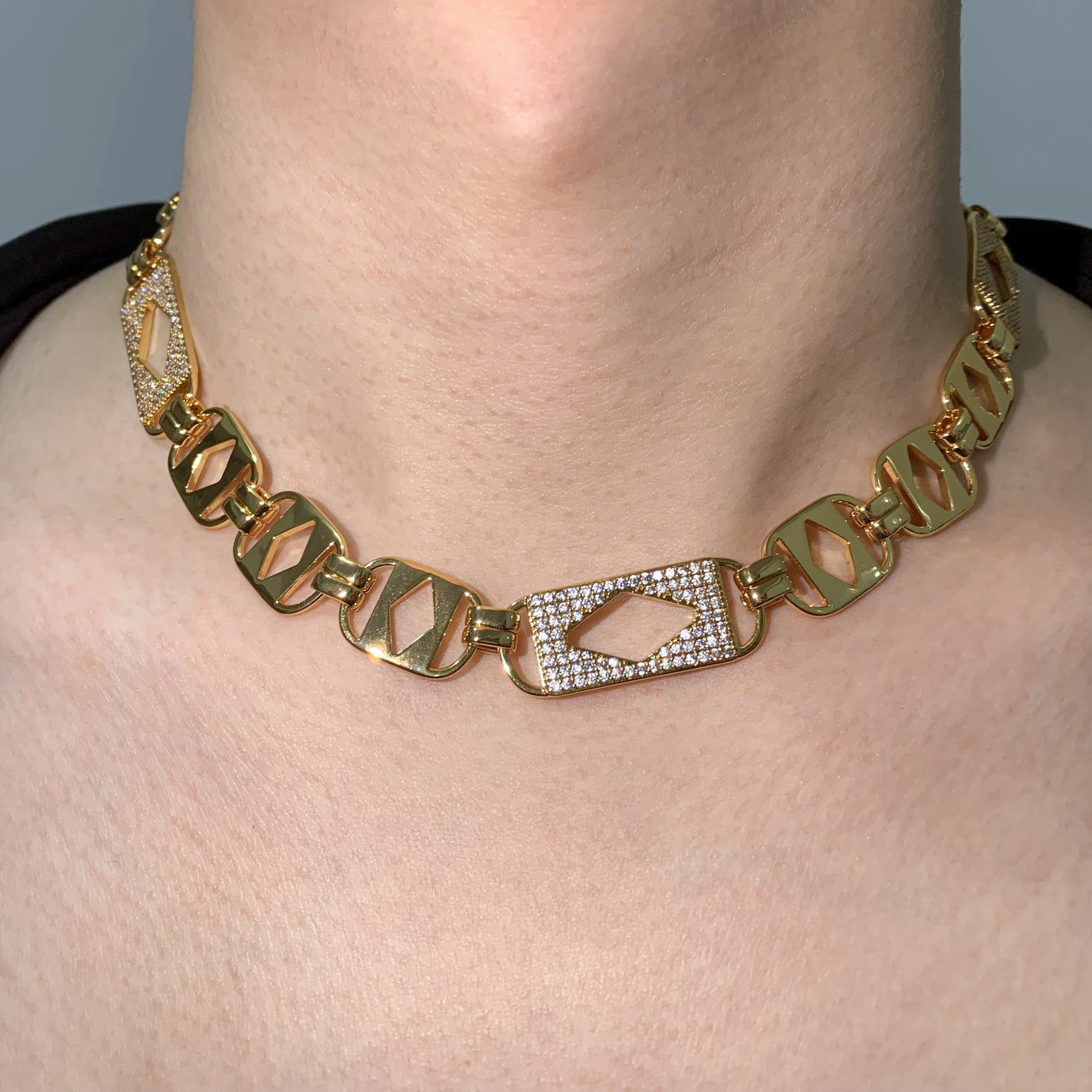 Iced Out Diamond Cutout Link Pendant Necklace for Men Unisex