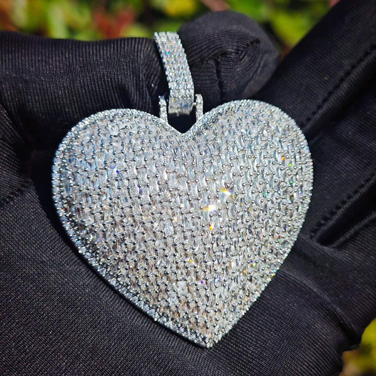 Iced Out Heart Pendant Necklace Unisex