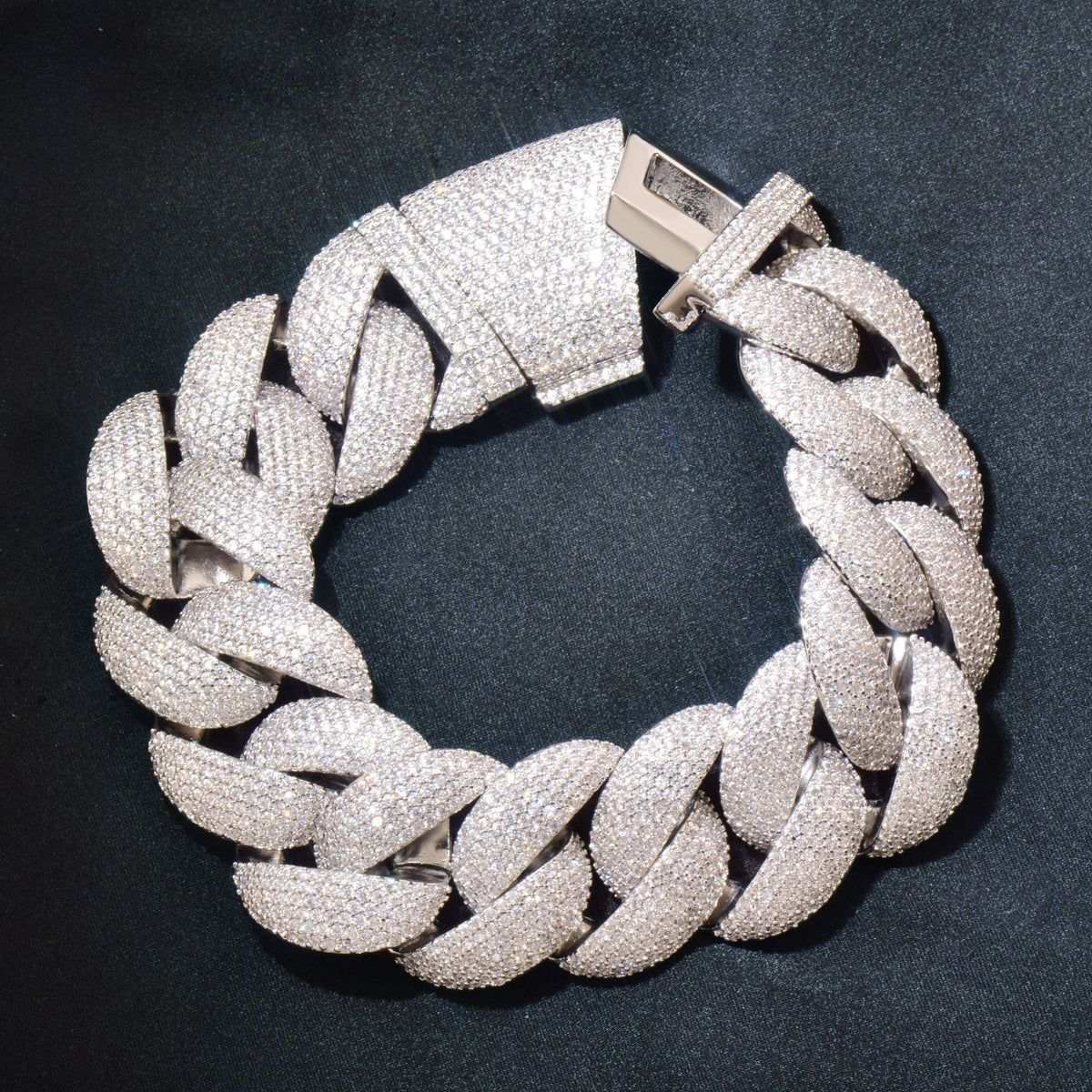 Iced Cuban Link Chain for Men product image