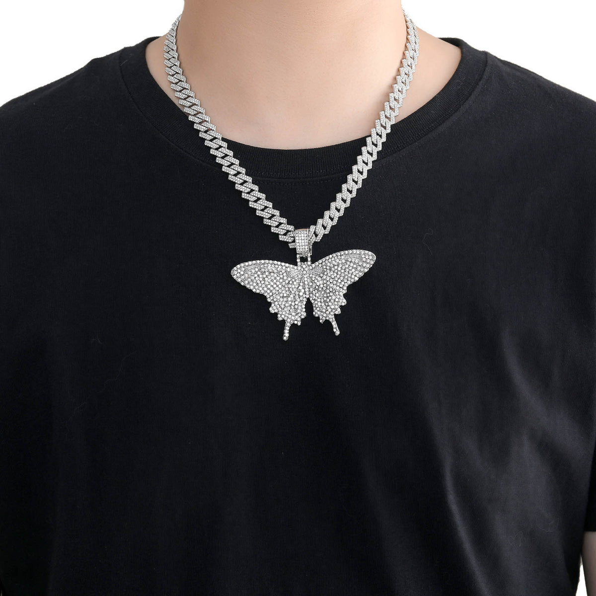 Hip Hop Butterfly Alloy Pendant Necklace for Men and Women product image