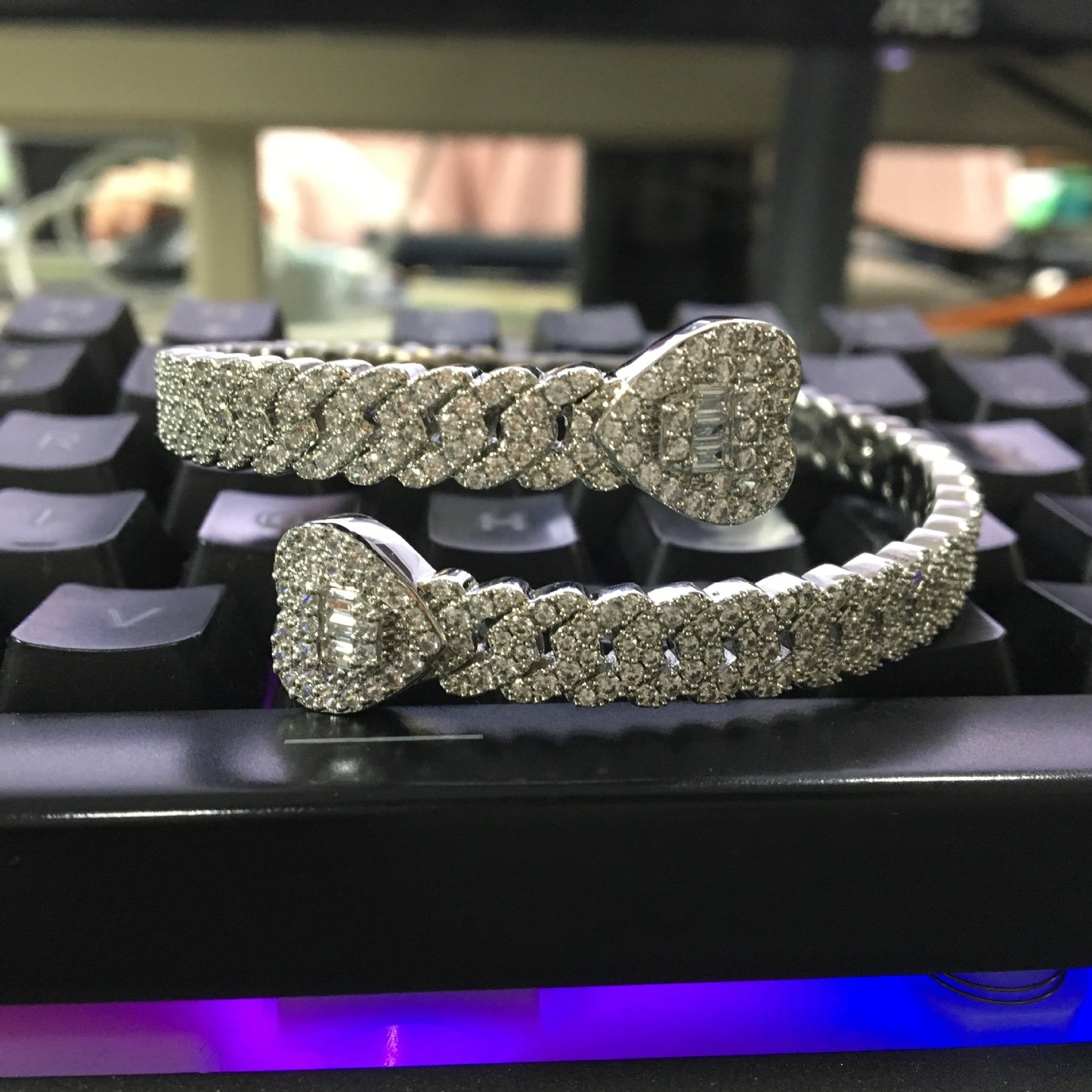 Iced Out Cubic Zirconia Chain Bracelet for Women – Statement Copper Bracelet in Gold, Silver & Rose Gold, 8 Inch