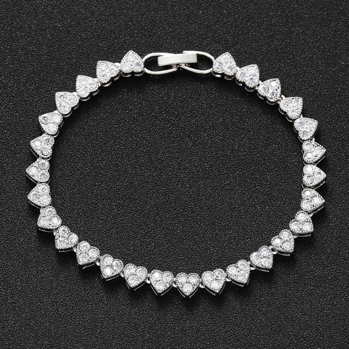 Hip Hop Minimalist Heart Tennis Chain Alloy Necklace for Men and Women product image