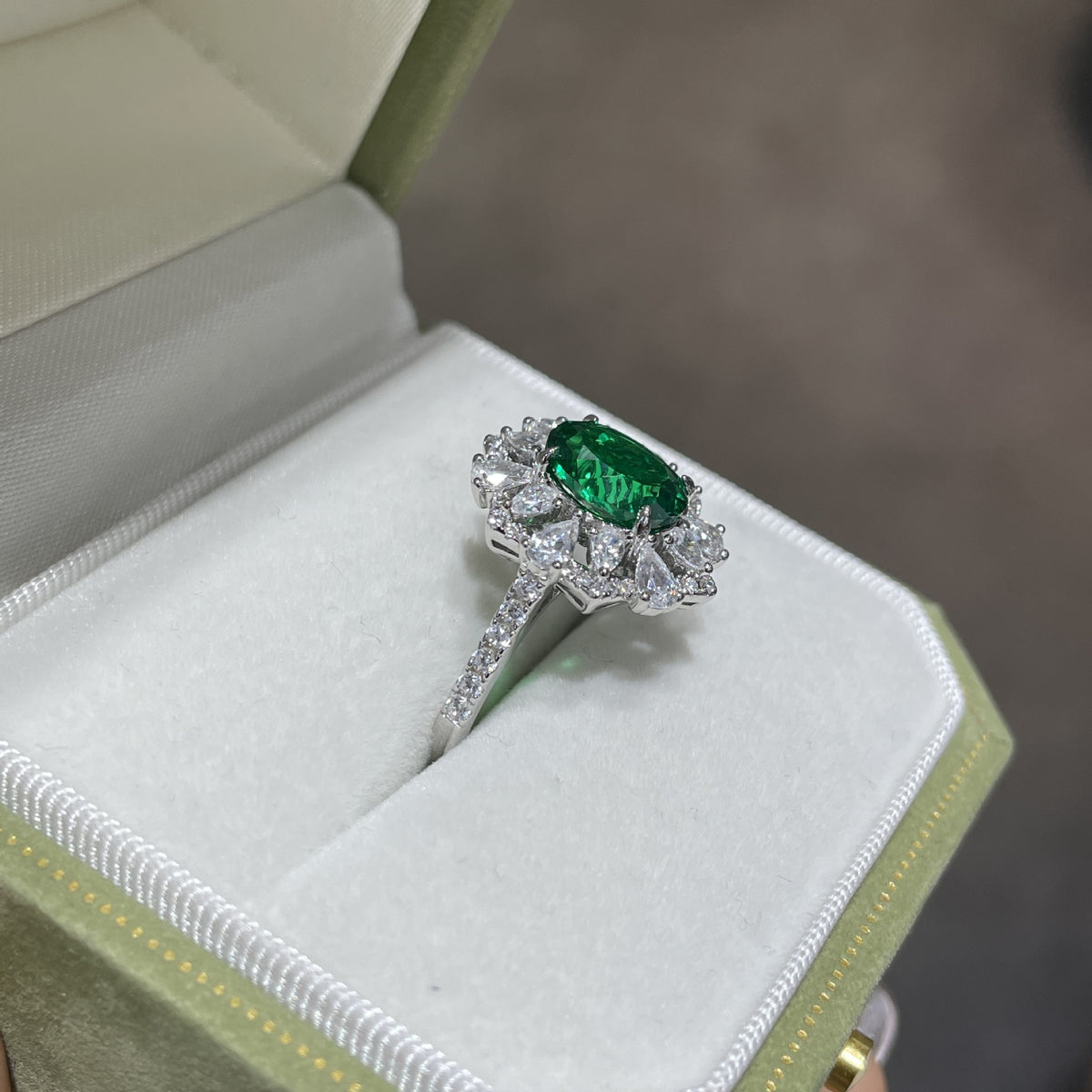 Green Halo Ring for Women, Oval Green Gemstone Promise Ring, S925 Silver product image