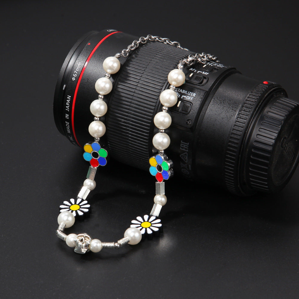 Unisex Pearl Daisy Skull Pendant Necklace – Trendy Statement Chain for Women & Men