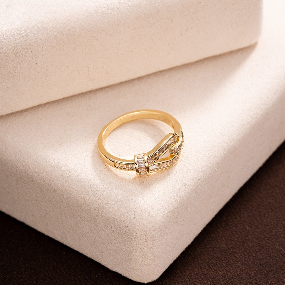 Women’s Minimalist Clover Statement Ring product image