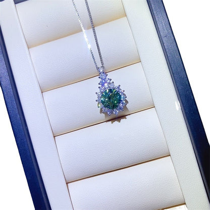 Green Round Halo Pendant Necklace for Women, U-Shaped Sparkle Clavicle Chain Gift Jewelry