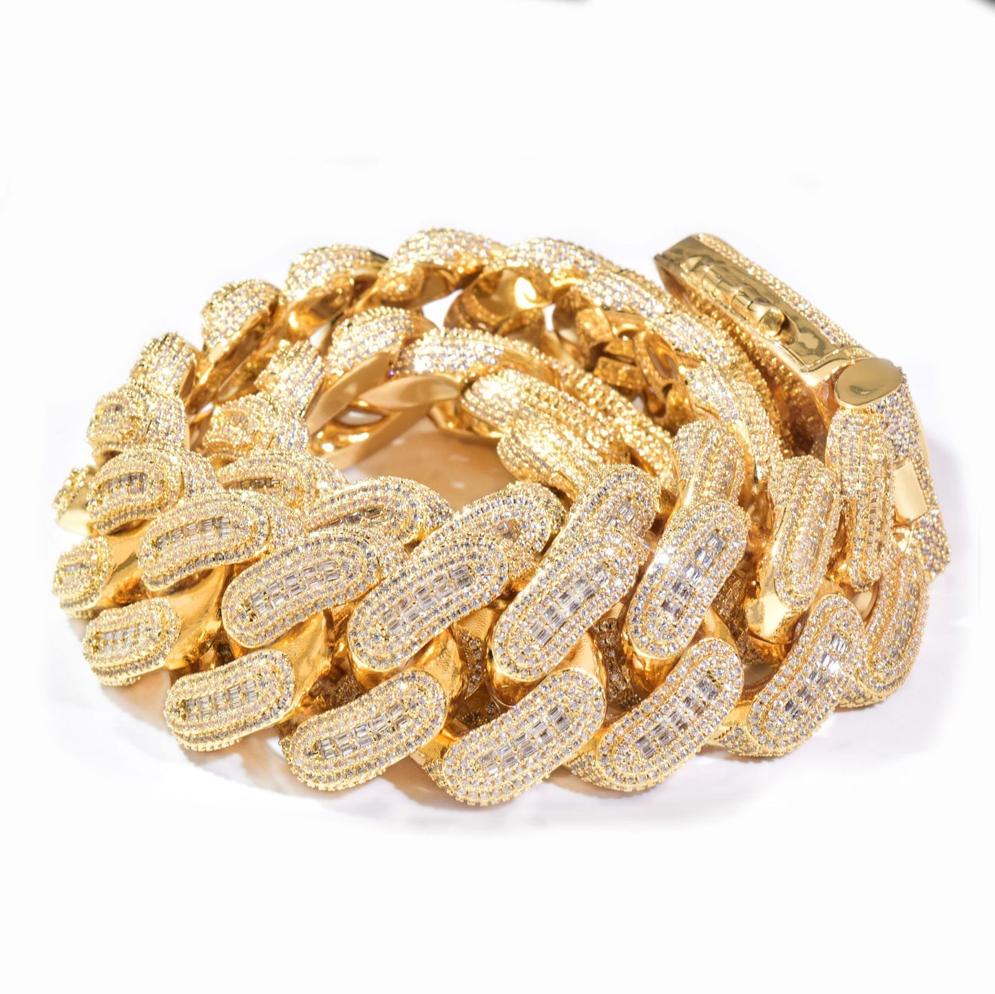 Buckle Cuban Link Iced Out Unisex Statement Chain