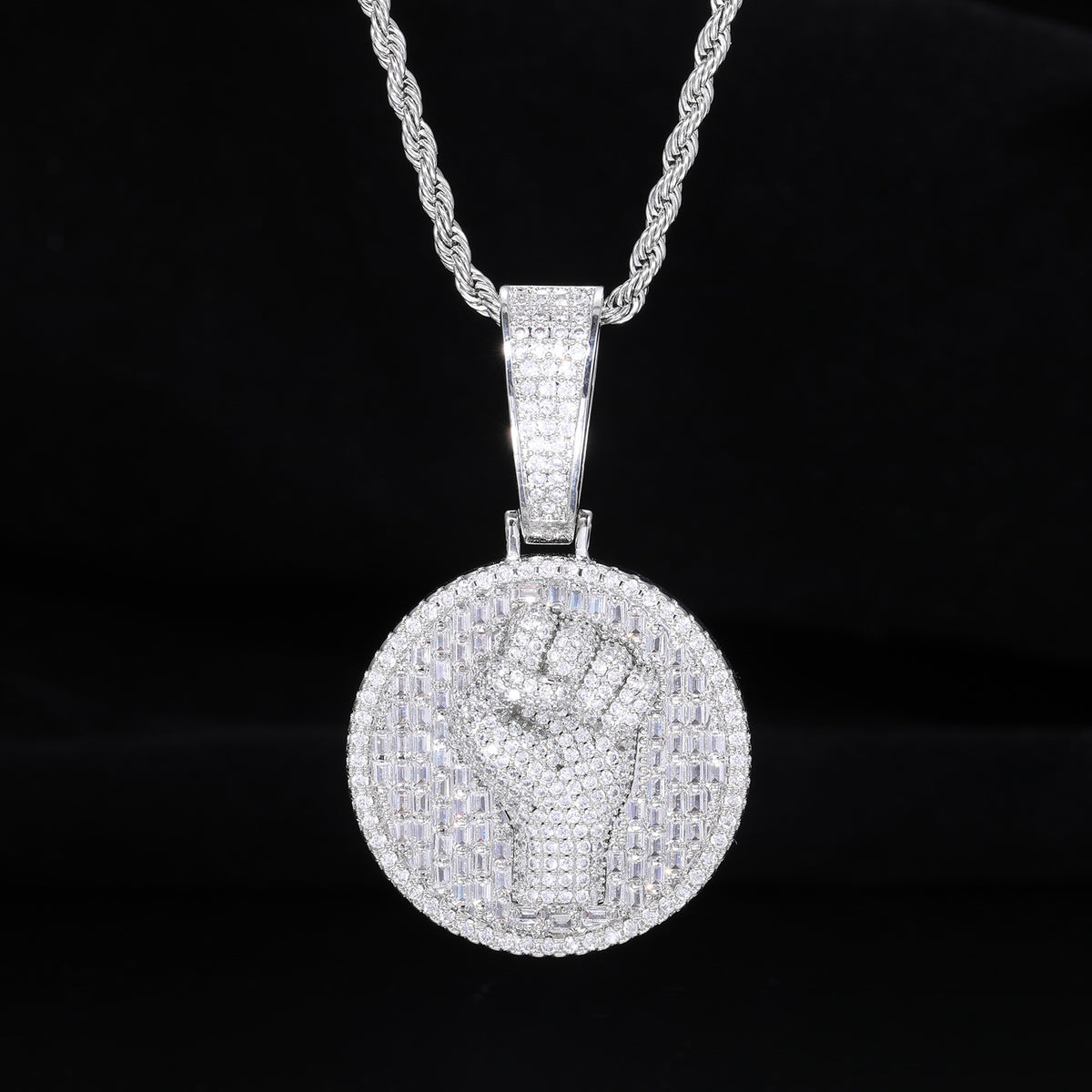 Men's Hip Hop Round Zircon Pendant Necklace with Rope Chain, Geometric Disc Charm product image